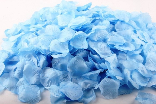 Лепестки роз, ткань  5,5 х 4,5 см, 144 шт голубые